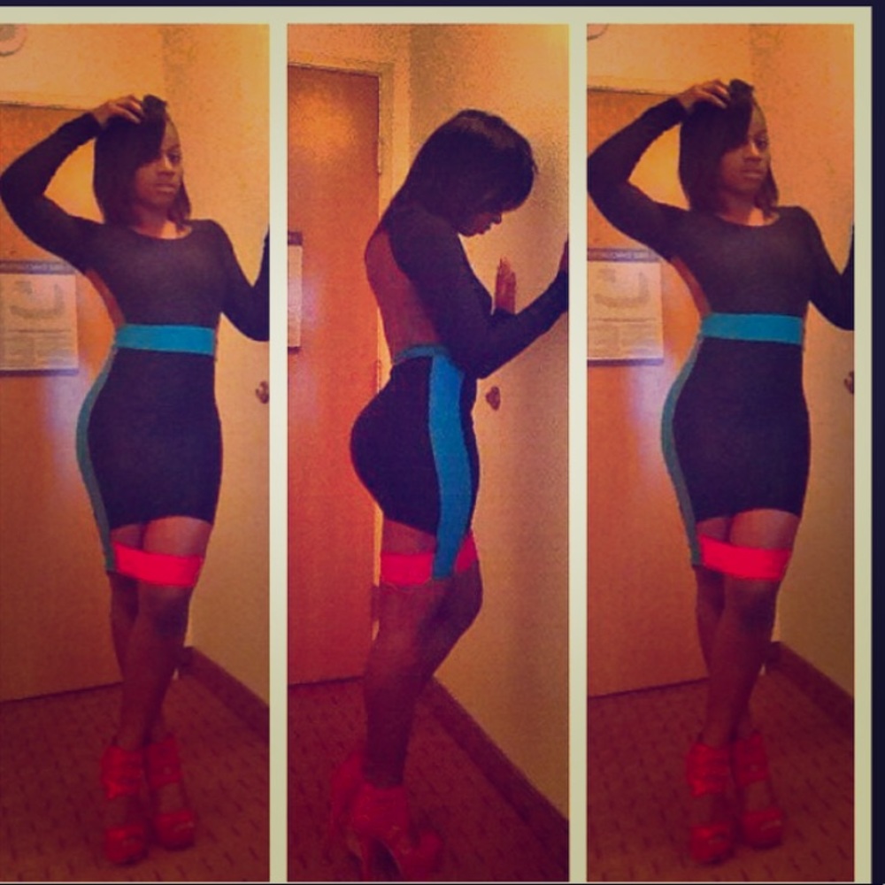 Selling all three dresses. Only wore each one once - Picture 1 of 3